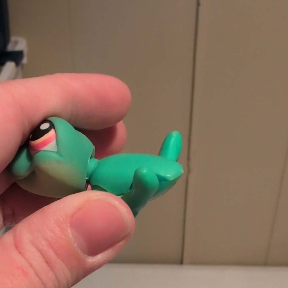 Green and Blue Reptile Figurine Set - Picture 11 of 13